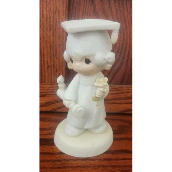 Precious Moments The Lord Bless You And Keep You 1980 Enesco Graduation Girl - Picture 1 of 4